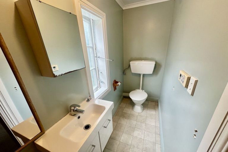 Photo of property in 14 Drivers Road, Maori Hill, Dunedin, 9010