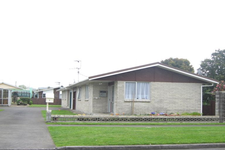 Photo of property in 4/31 Grey Street, Waitara, 4320