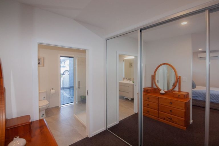 Photo of property in 1 Stony Hill Place, Grenada Village, Wellington, 6037