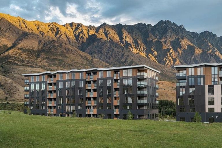 Photo of property in Kawarau Residences, 301/16a Mountain Ash Drive, Frankton, Queenstown, 9300