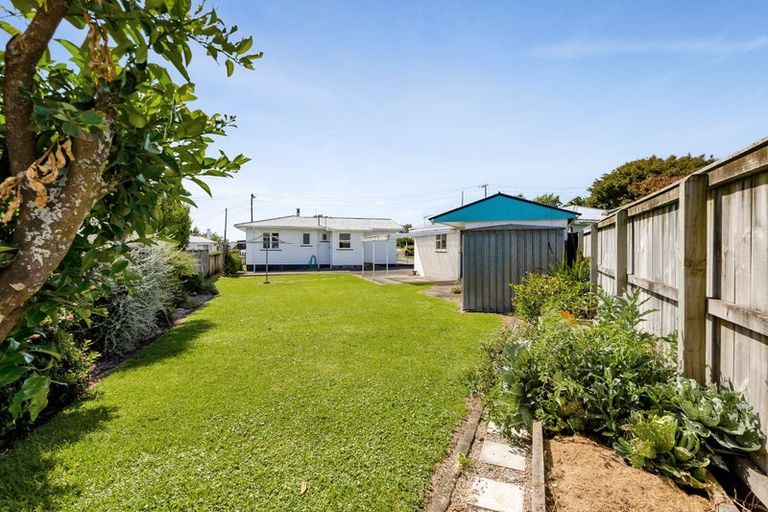 Photo of property in 5 Ranfurly Street, Frankleigh Park, New Plymouth, 4310