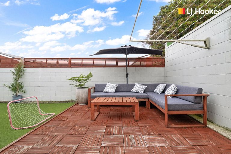 Photo of property in 81 Wesley Street, South Dunedin, Dunedin, 9012