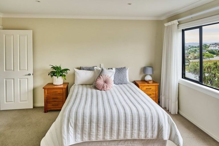 Photo of property in 14 Port Lane, Whitby, Porirua, 5024