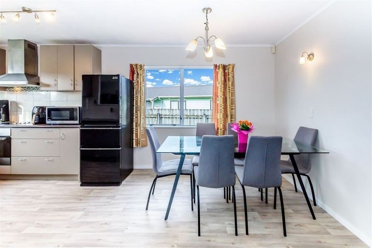 Photo of property in 21 Pukeko Street, Paraparaumu, 5032