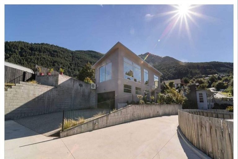 Photo of property in 234 Fernhill Road, Sunshine Bay, Queenstown, 9300