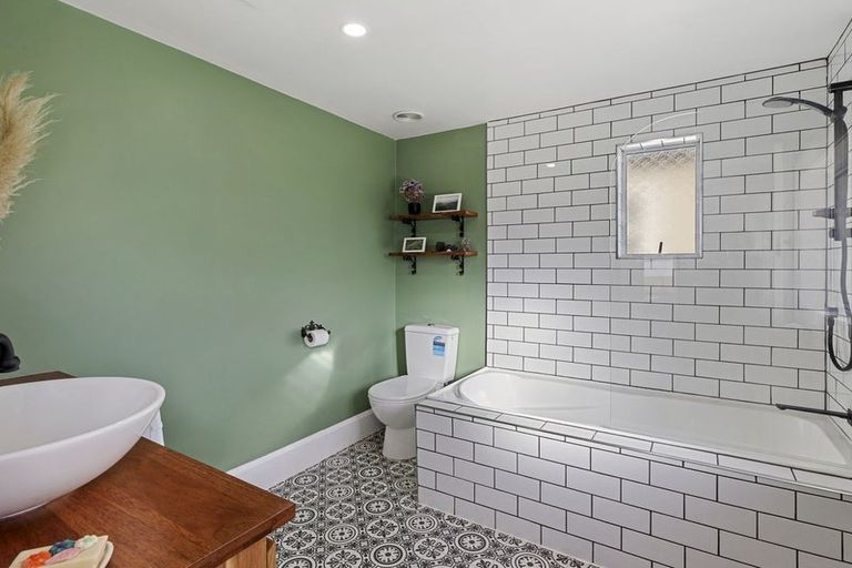 Photo of property in 200 Bay View Road, South Dunedin, Dunedin, 9012