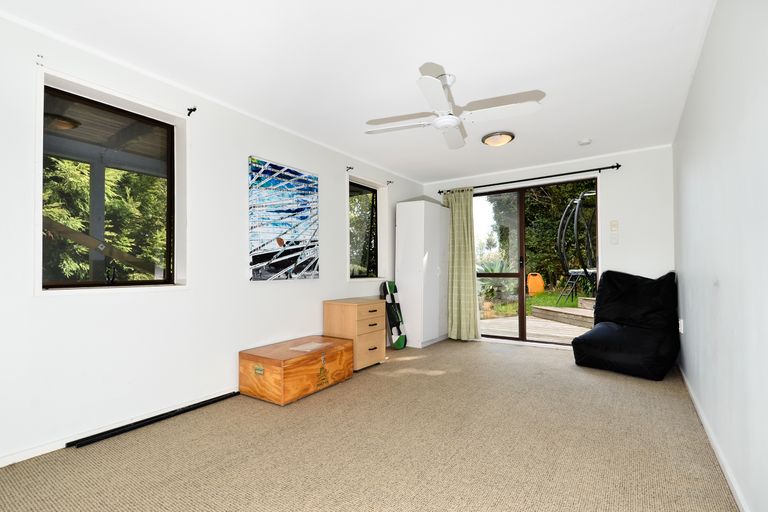 Photo of property in 57 Waitakere Road, Waitakere, Auckland, 0816