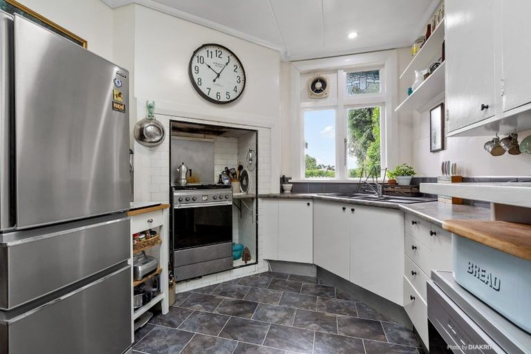 Photo of property in 99 Grafton Road, Roseneath, Wellington, 6011