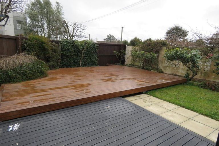 Photo of property in 28 Dinton Street, Russley, Christchurch, 8042