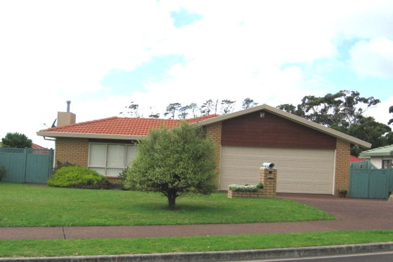 Photo of property in 4 Diana Place, Ranui, Auckland, 0612