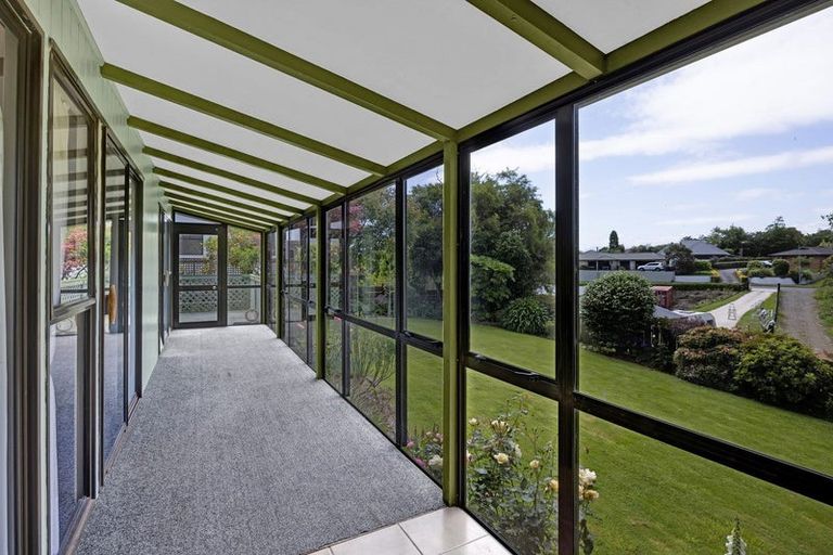 Photo of property in 4 Quin Crescent, Hawera, 4610