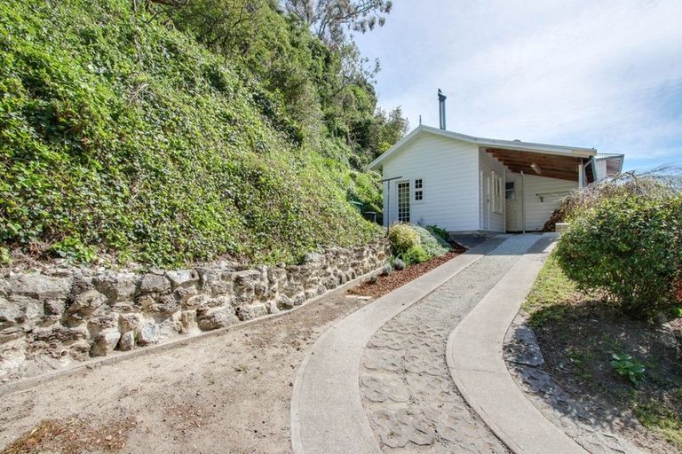 Photo of property in 124a Shakespeare Road, Bluff Hill, Napier, 4110