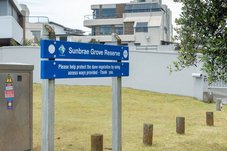 Photo of property in 4b Sunbrae Grove, Mount Maunganui, 3116