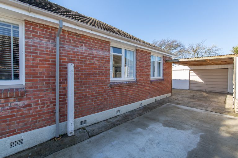 Photo of property in 22 Eureka Street, Aranui, Christchurch, 8061