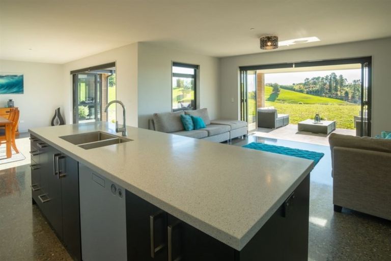 Photo of property in 30 Westmere Drive, Tasman, Upper Moutere, 7173