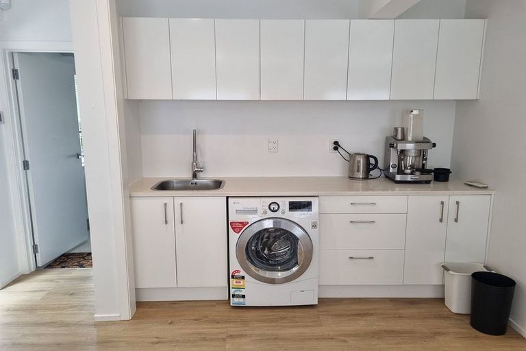 Photo of property in 28 Harley Road, Hauraki, Auckland, 0622