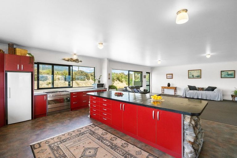 Photo of property in 1937 Lake Ferry Road, Pirinoa, Featherston, 5772