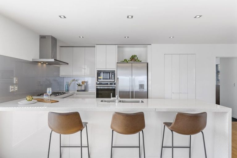 Photo of property in 38 Takutai Avenue, Bucklands Beach, Auckland, 2012