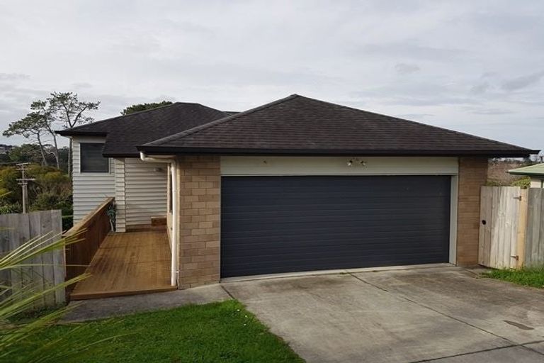 Photo of property in 45 Bradnor Meadows Drive, Swanson, Auckland, 0612