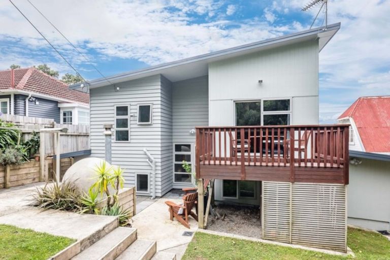 Photo of property in 33a Makara Road, Karori, Wellington, 6012