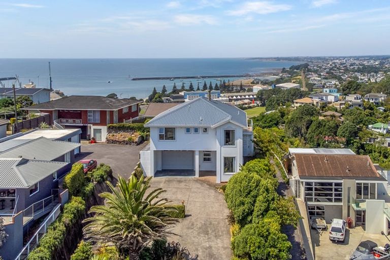 Photo of property in 6 Scott Street, Moturoa, New Plymouth, 4310