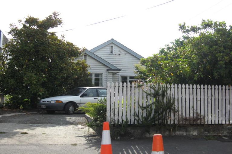 Photo of property in 98 Middleton Road, Upper Riccarton, Christchurch, 8041