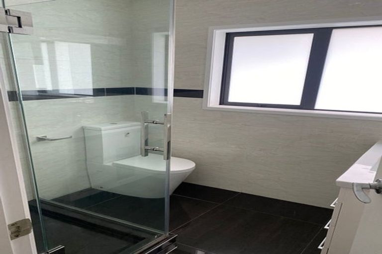 Photo of property in 813 Te Atatu Road, Te Atatu Peninsula, Auckland, 0610