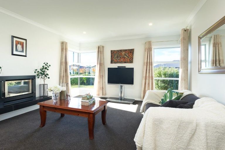 Photo of property in 12 Percy Berry Place, Havelock North, 4130