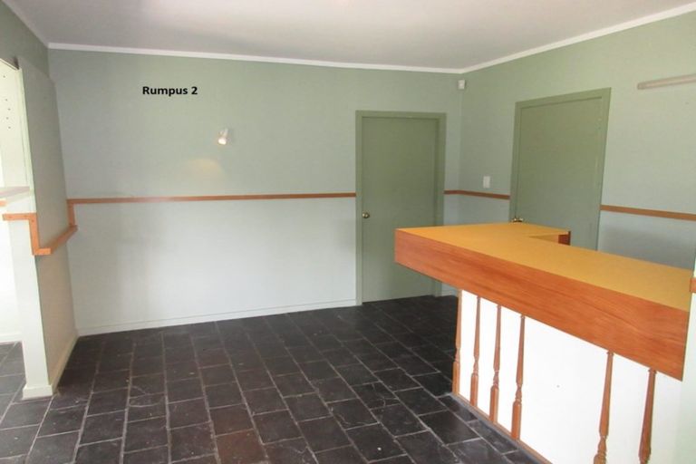 Photo of property in 21 Makora Road, Otaihanga, Paraparaumu, 5036