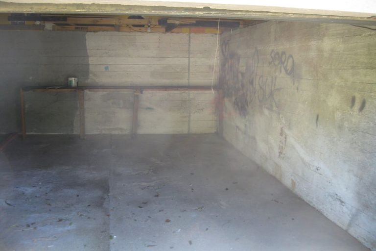 Photo of property in 17 Macaulay Street, Johnsonville, Wellington, 6037