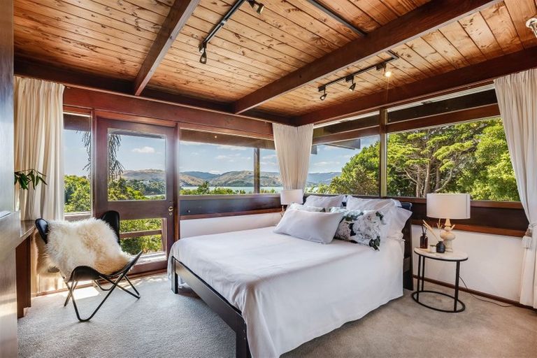 Photo of property in 182 Paremata Road, Paremata, Porirua, 5024