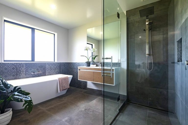 Photo of property in 14 Godley Place, Woodend, 7610