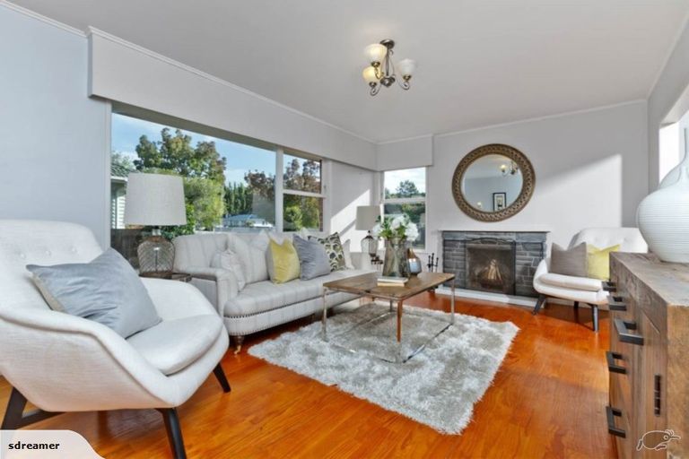 Photo of property in 22 Lynden Avenue, Hillcrest, Auckland, 0627