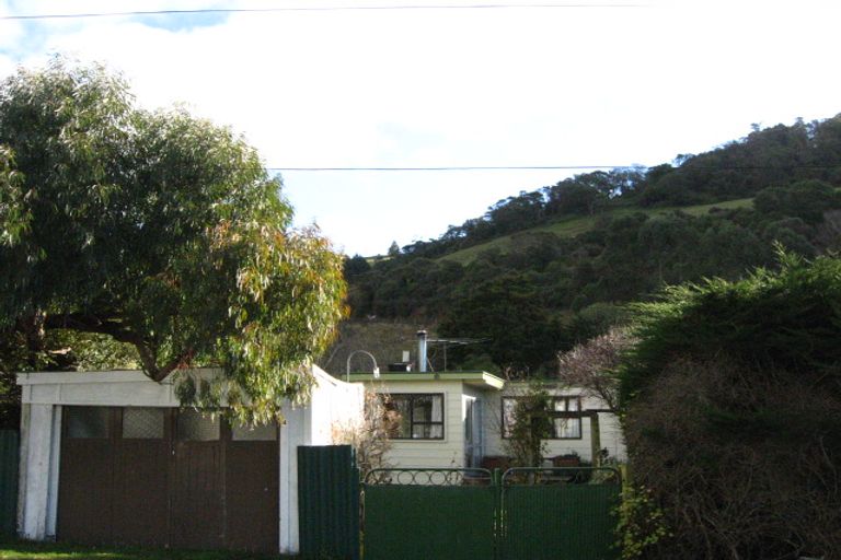 Photo of property in 4 Baird Street, Long Beach, Port Chalmers, 9081