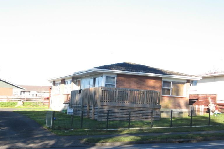 Photo of property in 150 Mahia Road, Wattle Downs, Auckland, 2103