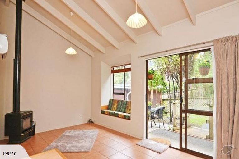 Photo of property in 1/77 Konini Road, Titirangi, Auckland, 0604