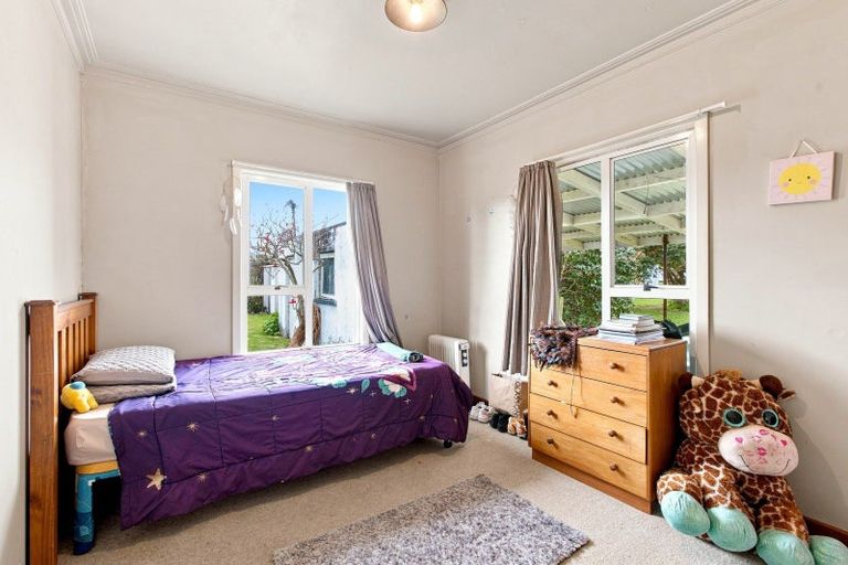 Photo of property in 28 Seymour Street, Waitara, 4320