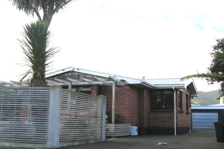 Photo of property in 1a Colin Grove, Hutt Central, Lower Hutt, 5010