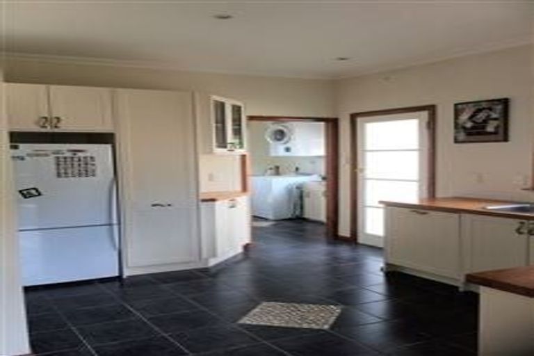 Photo of property in 584 Queen Street East, Levin, 5510