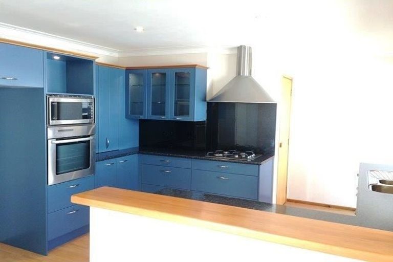 Photo of property in 1/37 Takutai Avenue, Half Moon Bay, Auckland, 2012