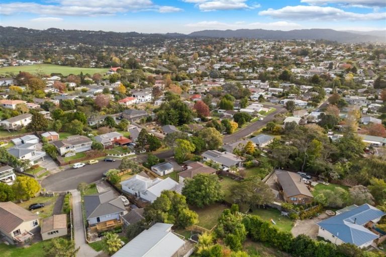Photo of property in 18 Osman Street, Glen Eden, Auckland, 0602