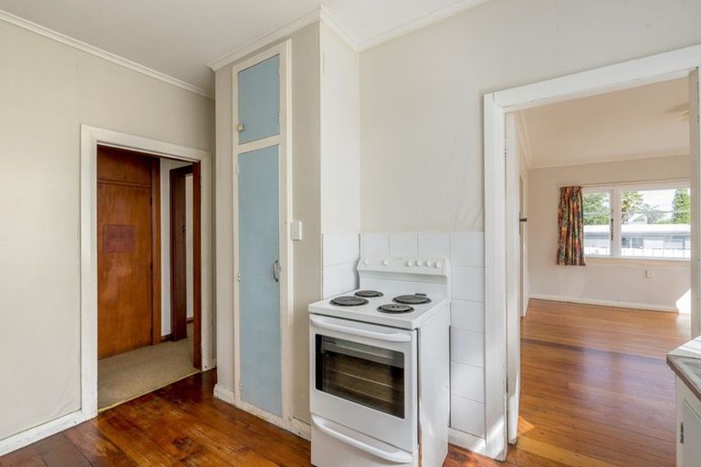 Photo of property in 629 Queen Street East, Levin, 5510