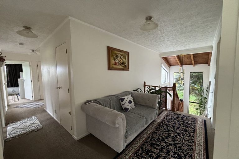 Photo of property in 86 Gosford Drive, Botany Downs, Auckland, 2010