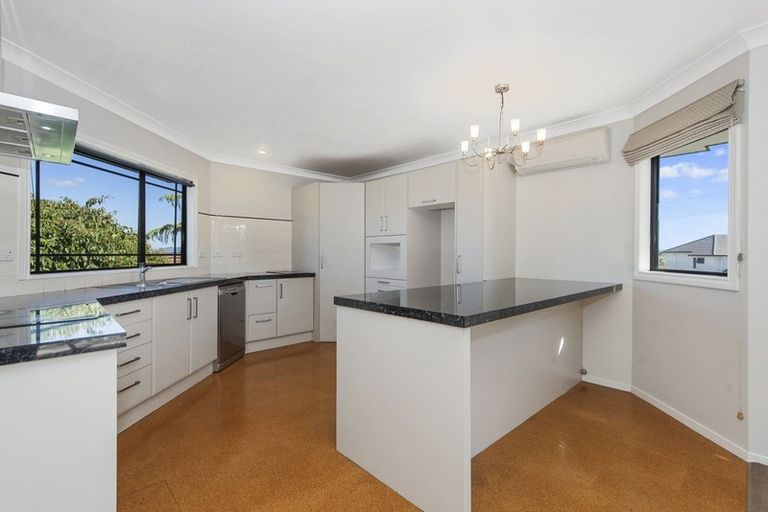 Photo of property in 21 Prospect Place, Western Heights, Hamilton, 3200