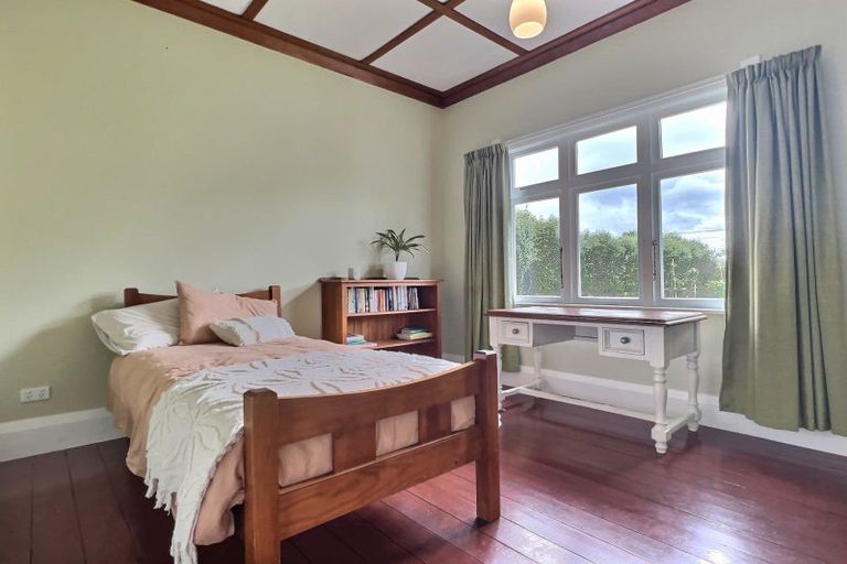 Photo of property in 14 Russell Street, Otane, 4202