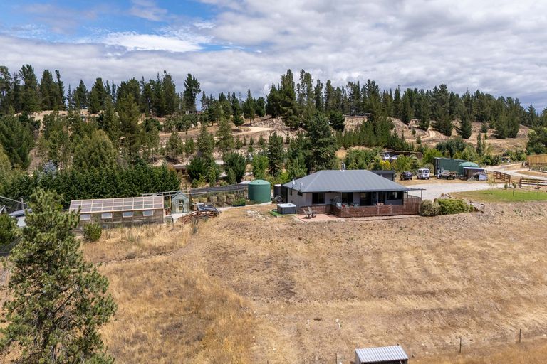 Photo of property in 213a Letts Gully Road, Letts Gully, Alexandra, 9393