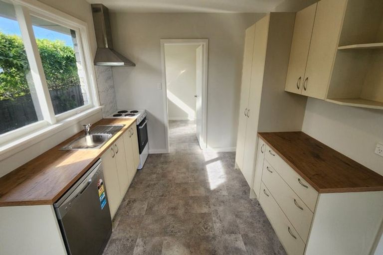 Photo of property in 50 Niven Street, Avondale, Christchurch, 8061