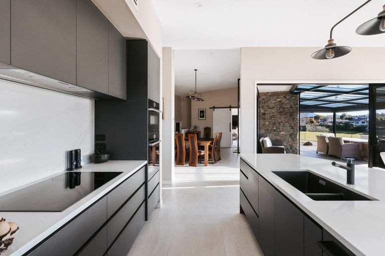 Photo of property in 18 Serenity Drive, Omokoroa, 3114