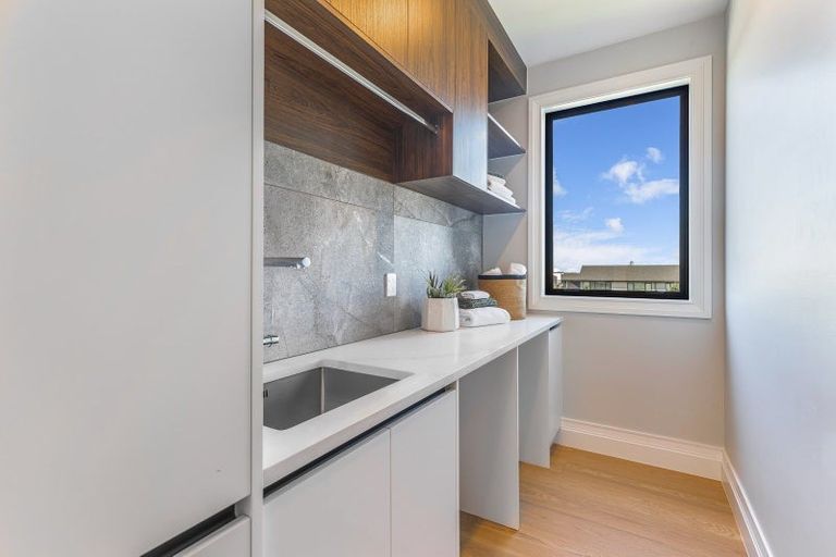 Photo of property in 20 Kikorangi Drive, Wainui, 0992