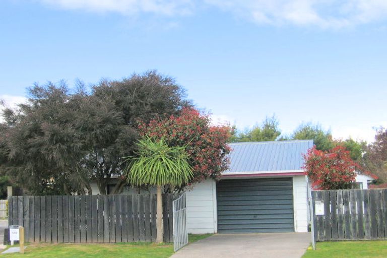 Photo of property in 32 Longstead Avenue, Papamoa Beach, Papamoa, 3118